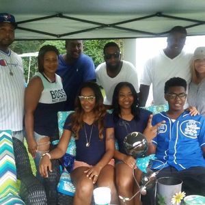 Meet your Posher, Tequaris