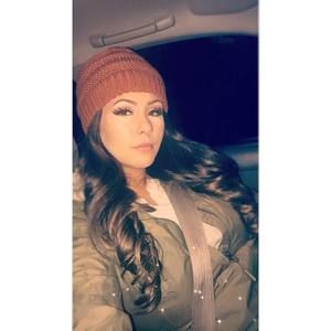 Meet your Posher, Olivia