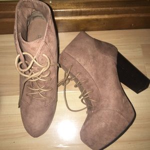 H&M ankle boots- Camel color Size 7