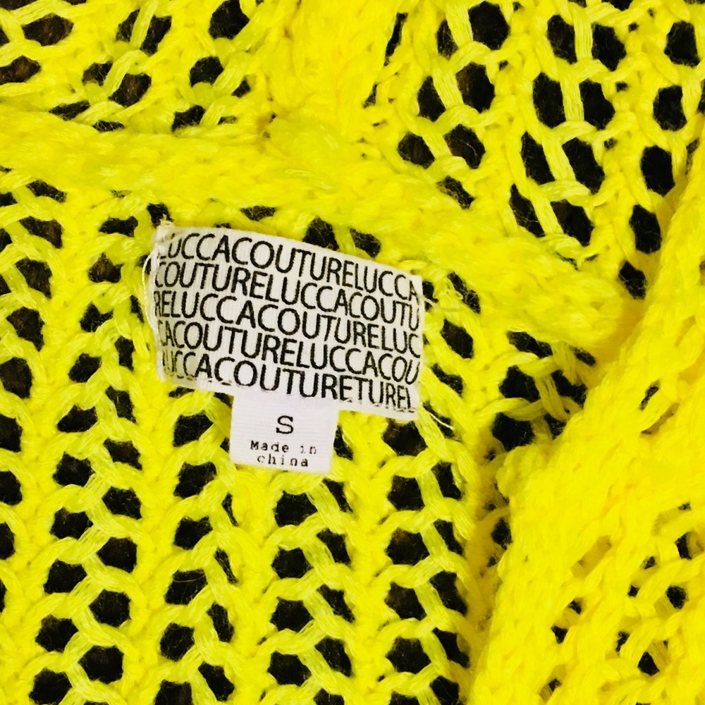 Bright 3/4 sleeve w/hood