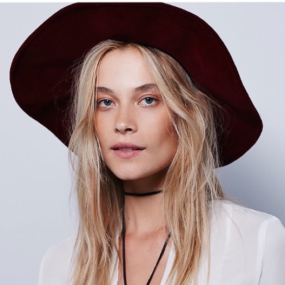 FREE PEOPLE Velvet Wide Brim HAT Red Blue - Picture 2 of 5