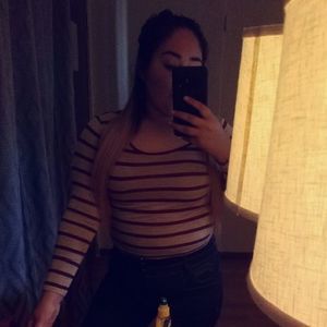 Meet your Posher, Cassandra