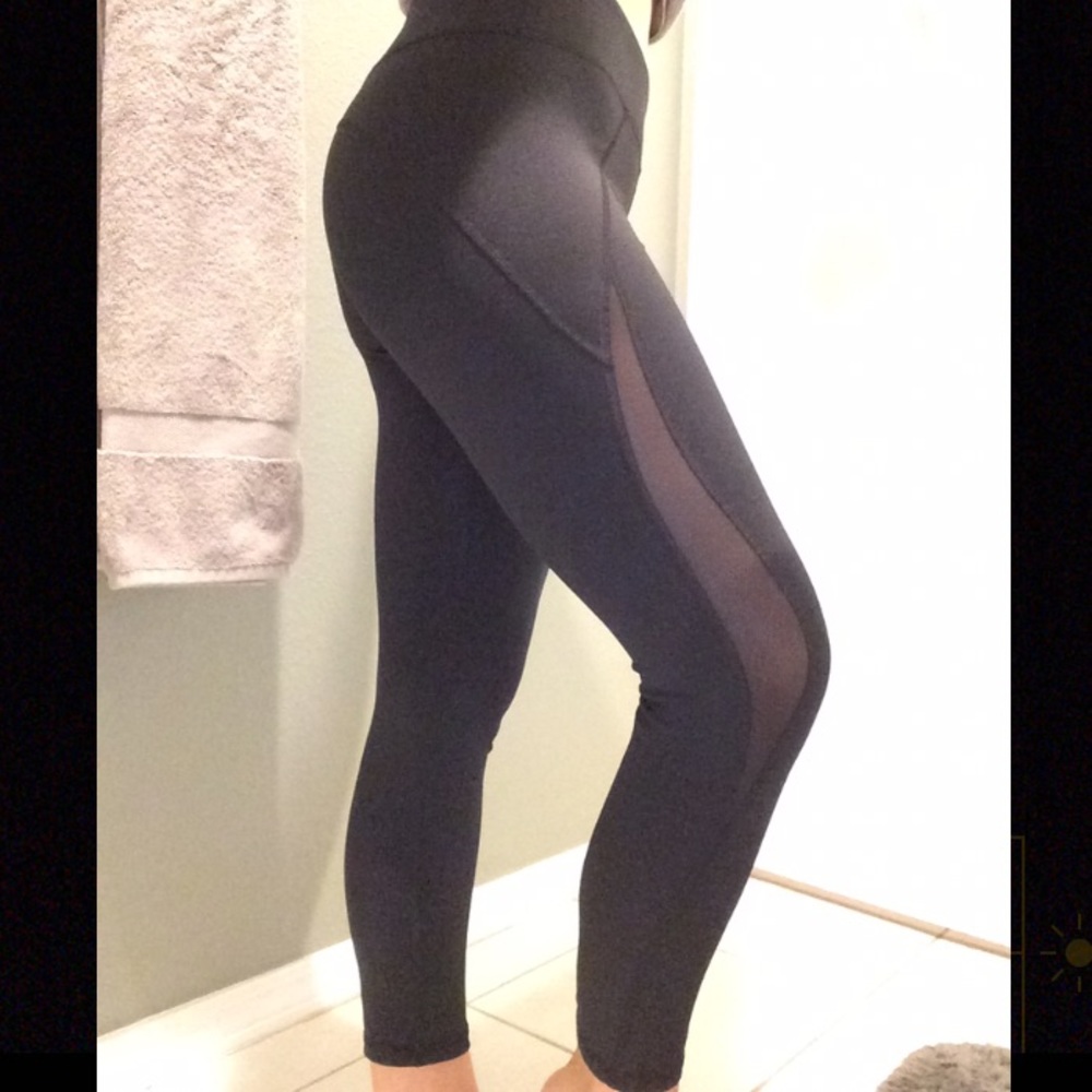 Black F21 leggings!
