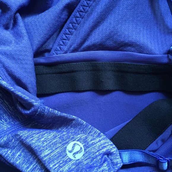 SOLD Lululemon Purple Embrace Tank Size 4 - Picture 4 of 4