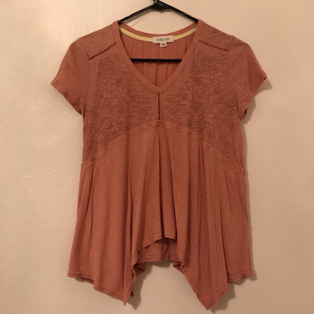 Taylor & Sage XS Flowy Dusty Peach Embroidered Top