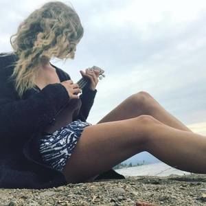 Meet your Posher, Cassandra