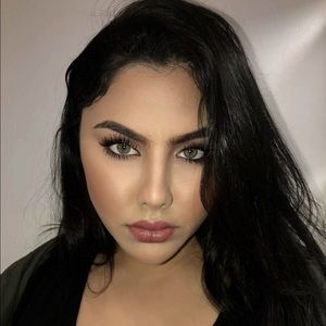 Meet your Posher, Merna