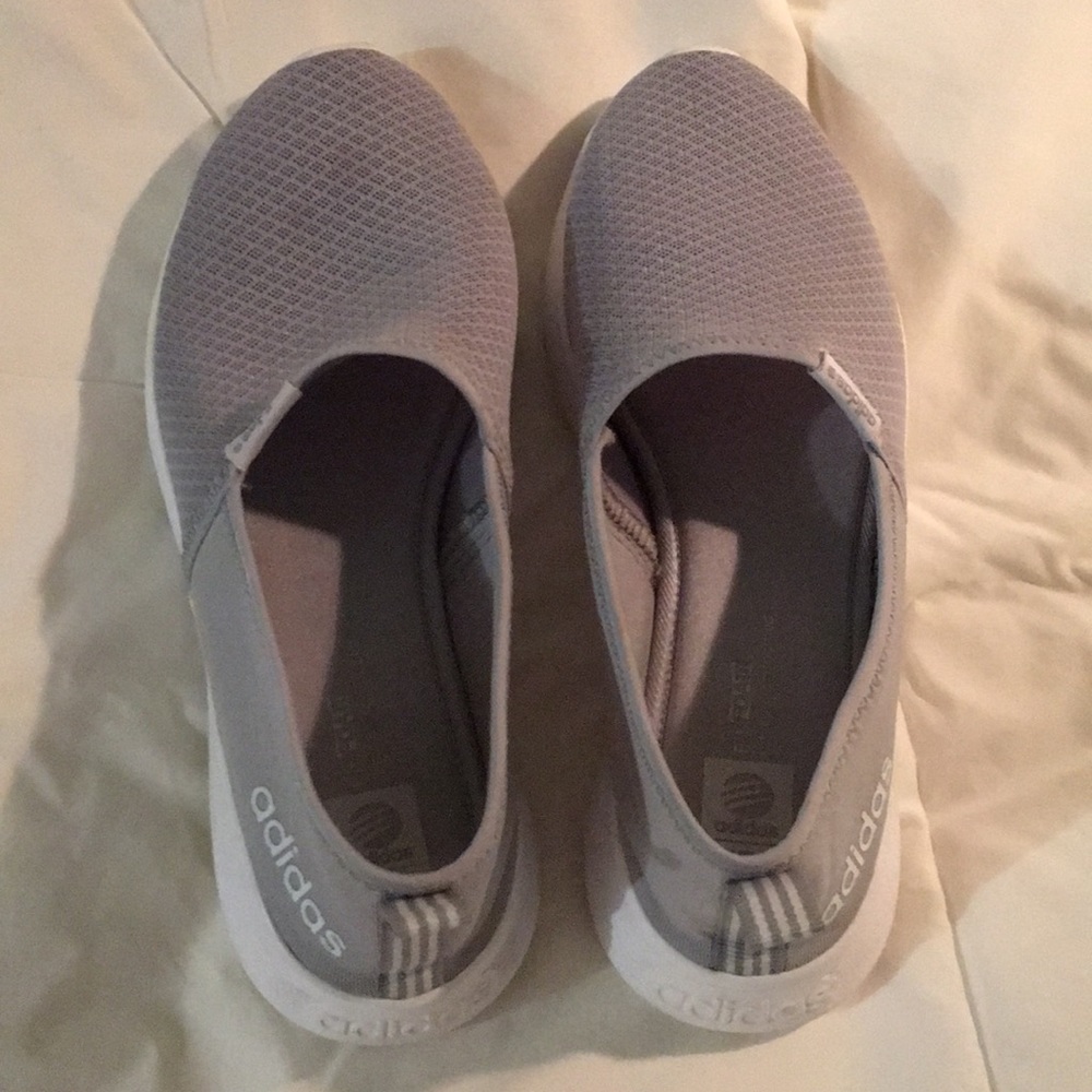 Adidas shoe, neo label