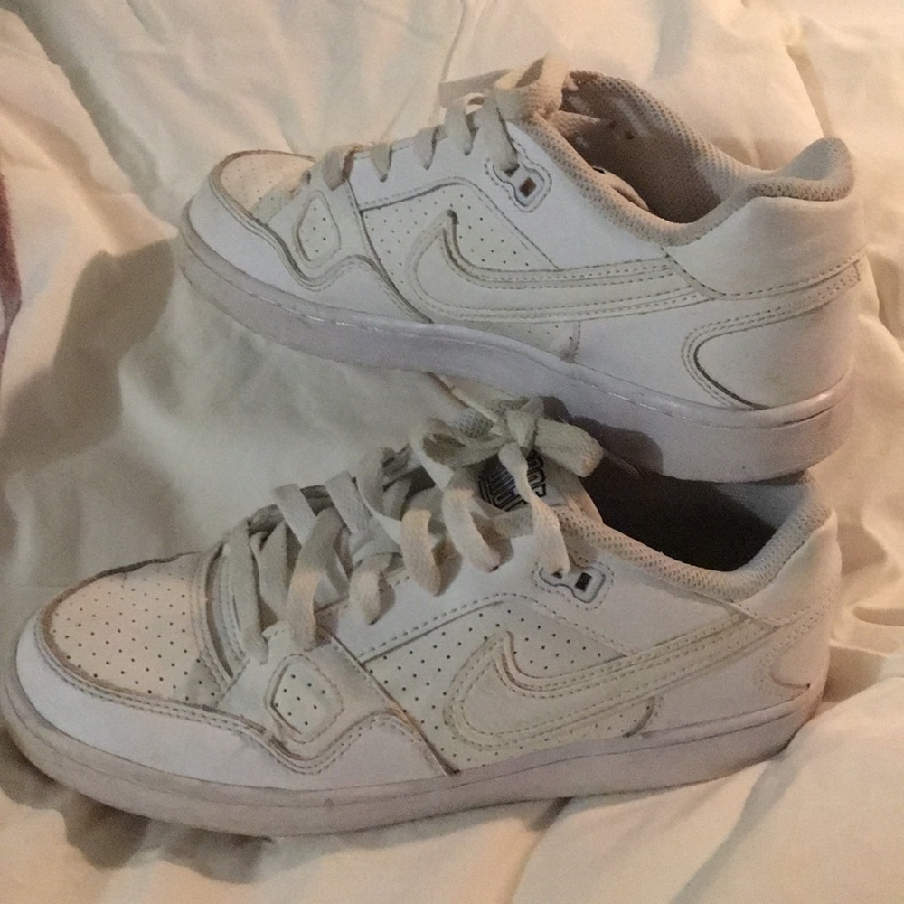 2 days sale - Nike shoes