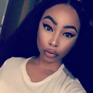 Meet your Posher, Cierra