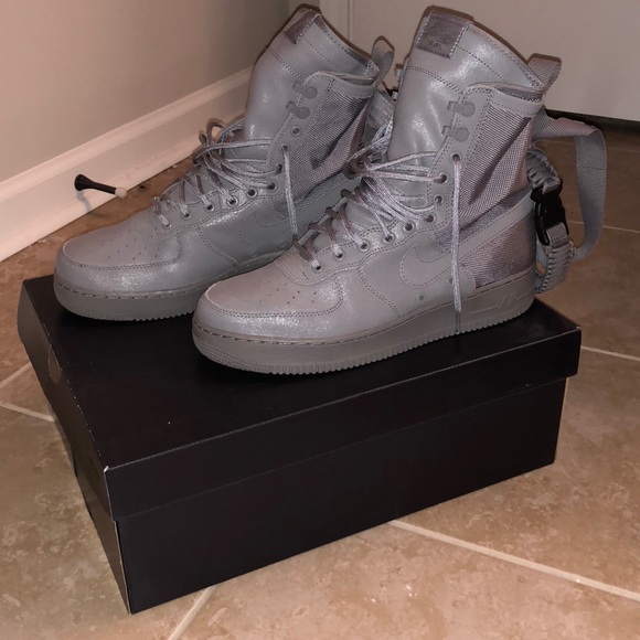 Nike Air Force 1’s Hightop Qs - Picture 4 of 5