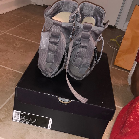 Nike Air Force 1’s Hightop Qs - Picture 5 of 5