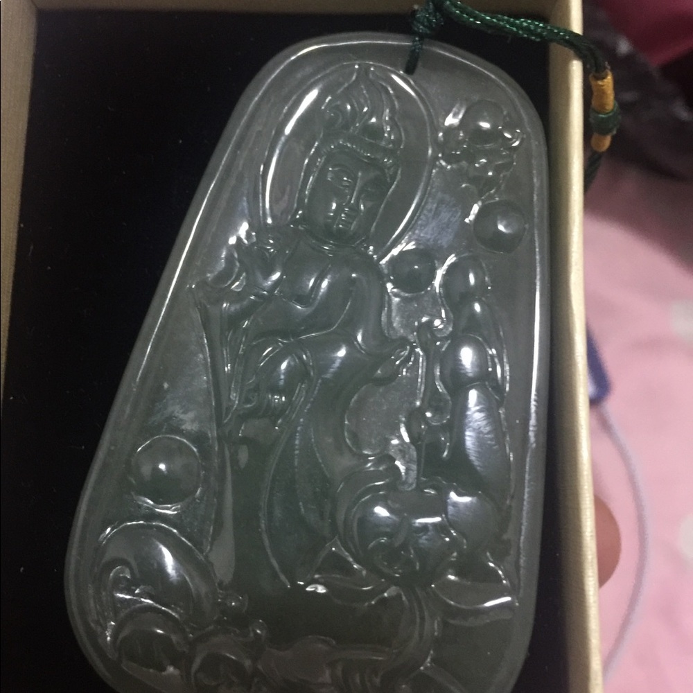 Jade - Picture 2 of 3