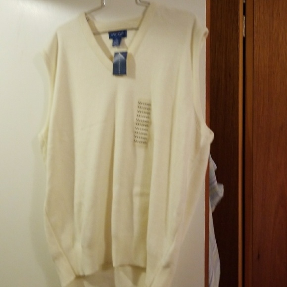 Men's sweater vest - Picture 1 of 2