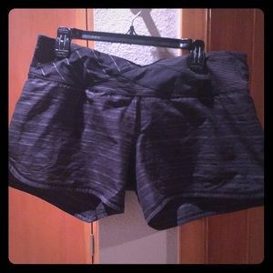 Lululemon running short