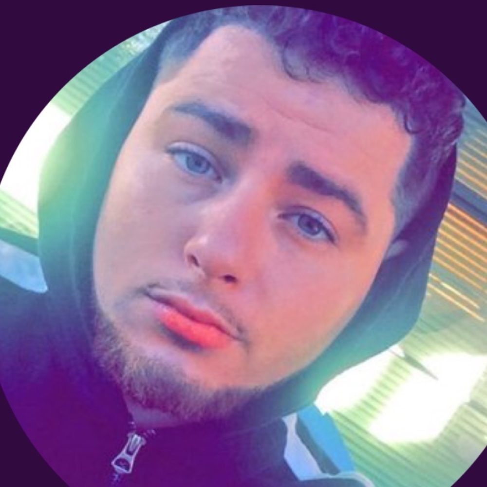 Meet your Posher, Connor