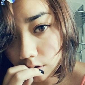 Meet your Posher, Celeste