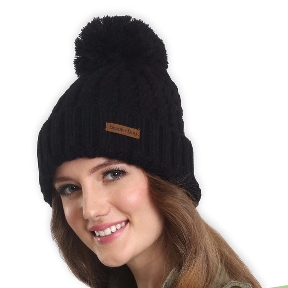 Accessories - Black Pom Pom Beanie