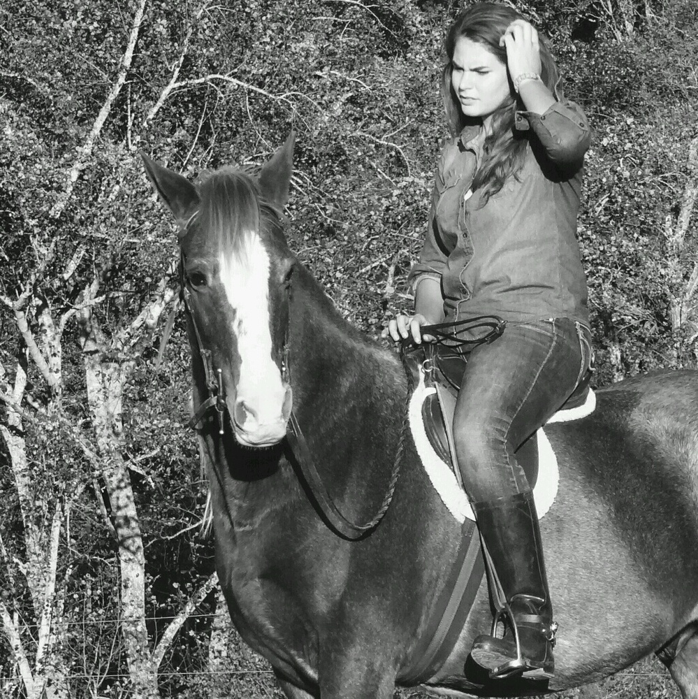 Meet your Posher, Clara