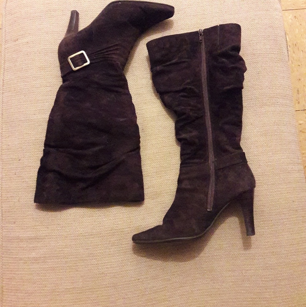 Women's tall boots