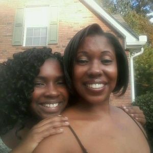 Meet your Posher, Alexis