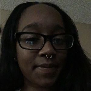 Meet your Posher, Leah