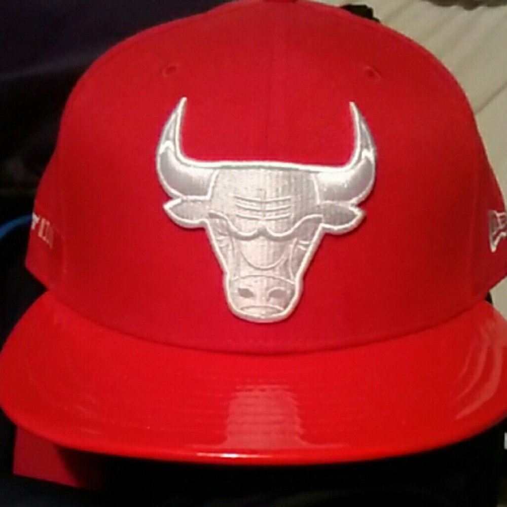 Bulls hat