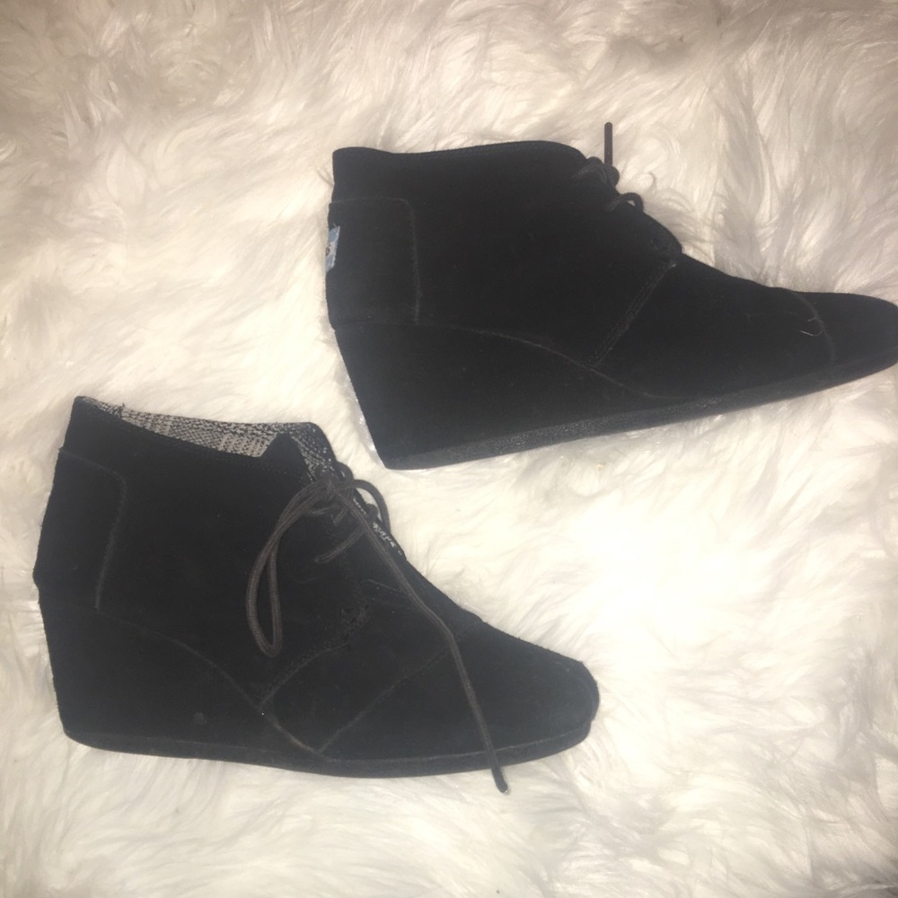 Tom’s Black Wedge Booties