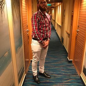 Meet your Posher, Tyler