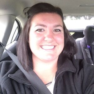 Meet your Posher, Abigail