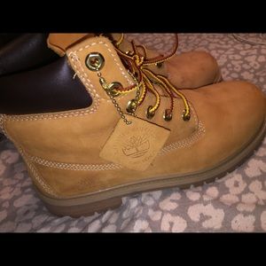 Guaranteed waterproof chestnut timberland boots