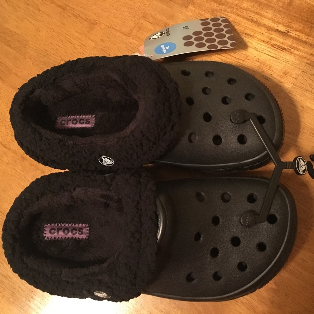 Furry soft Crocs for kids, black