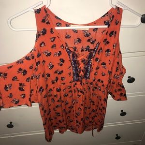 Cold shoulder lace front fashion tee