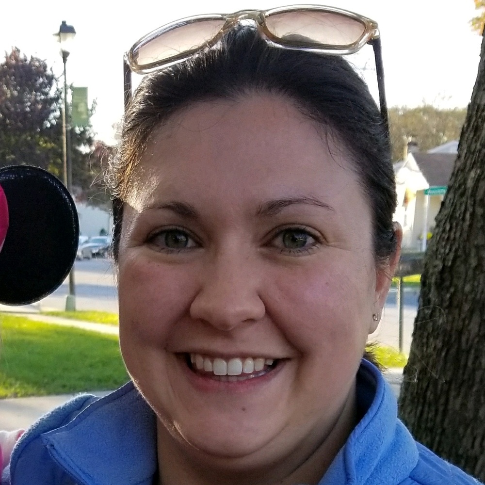 Meet your Posher, Lisa