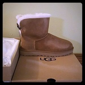 Mini Bailey Bow II UGG