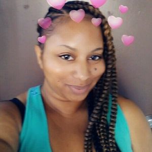 Meet your Posher, Timika