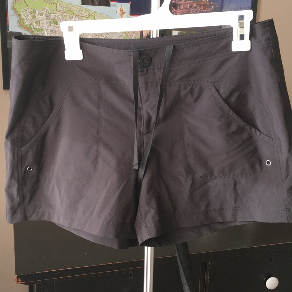 Athleta shorts, black.
