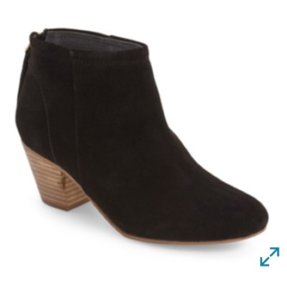 Seychelles Black Suede Clash Booties NEW Size 7