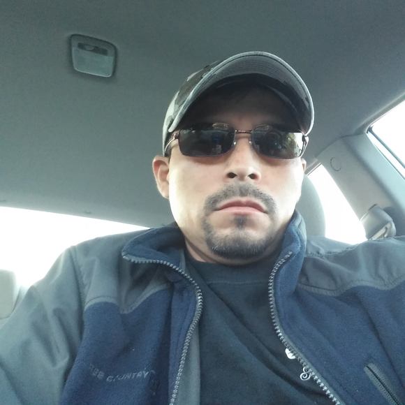 Meet your Posher, Carlos - Picture 1 of 1