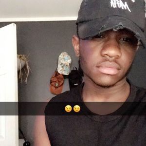 Meet your Posher, Joshua