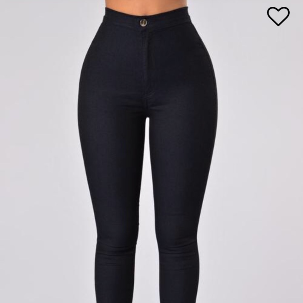 Fashion Nova Super HighWaist Skinnies size 7