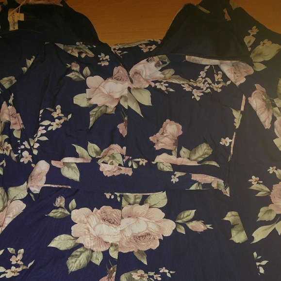 Navy floral dress - Picture 5 of 8
