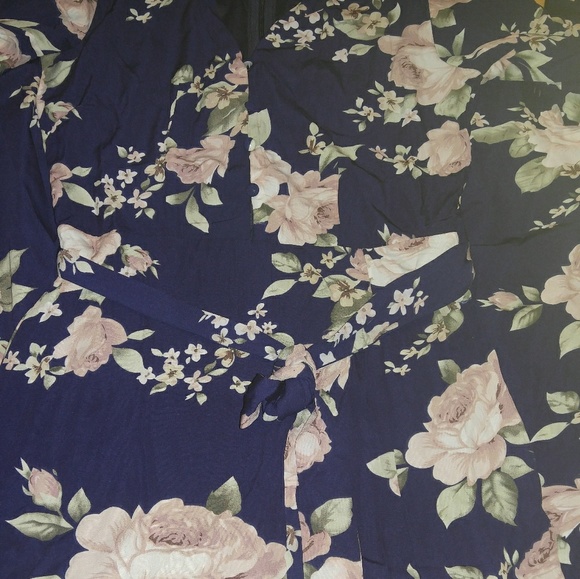 Navy floral dress - Picture 6 of 8