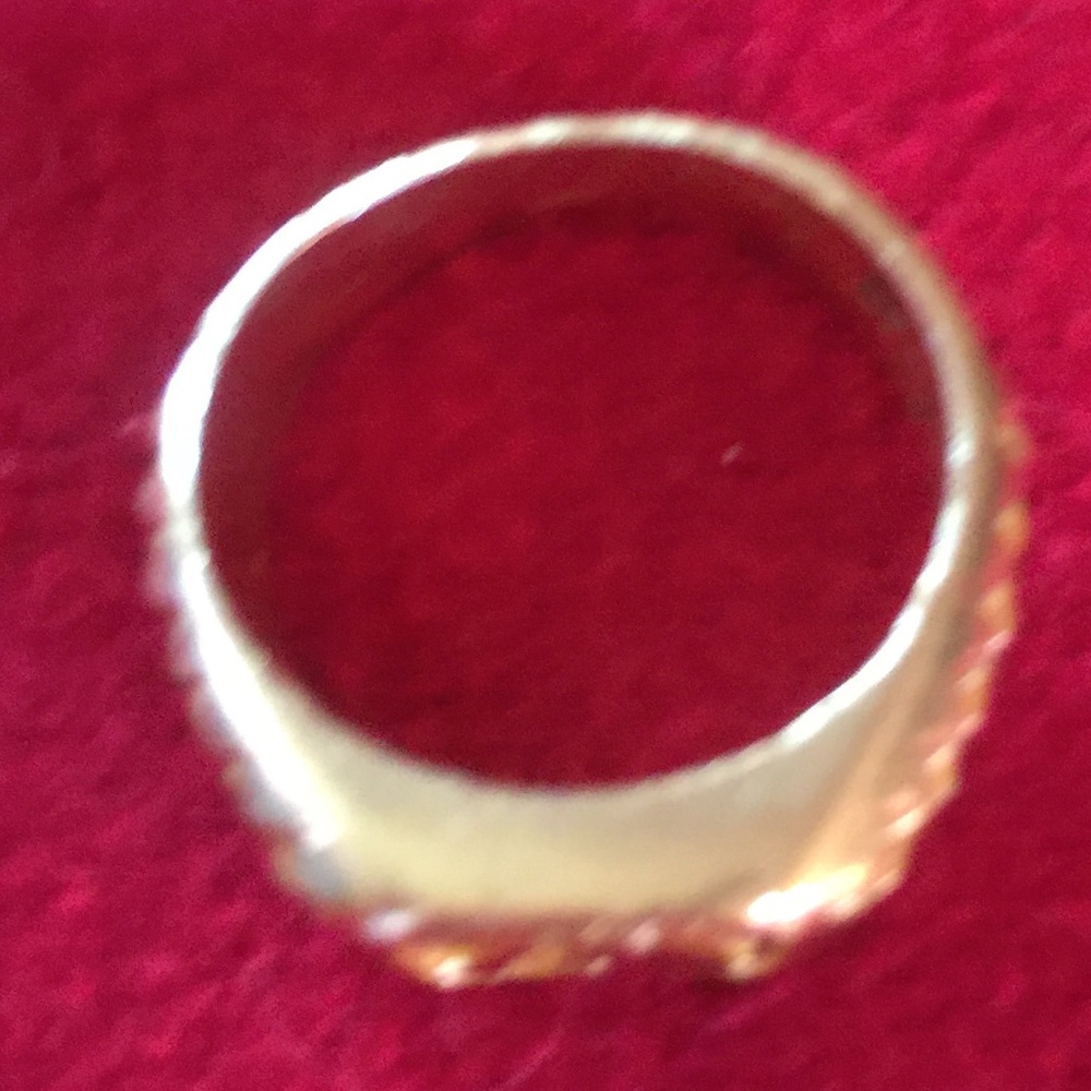 22 KARATE  GOLD RING - Picture 2 of 5