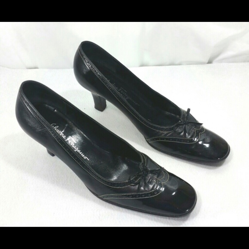 Mint Condition Ferragamo Heels!