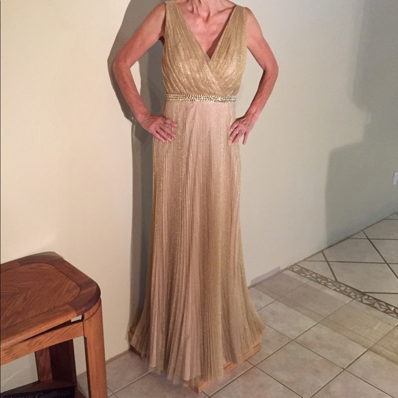 Pamella Roland formal gold gown w/beaded waist