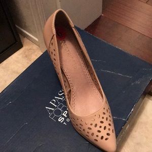 Tan heels