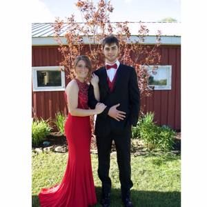 Meet your Posher, Hannah