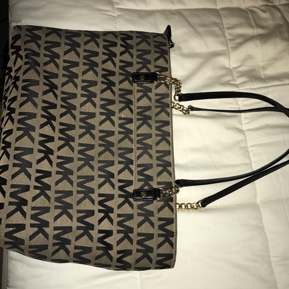Black Michael Kors medium sized bag