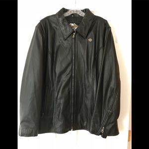 Like new women’s Harley Davidson Jacket!